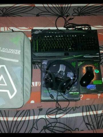 JUAL KEYBOARD MOUSE HEADSET RAZAER MURAH (BOGOR)
