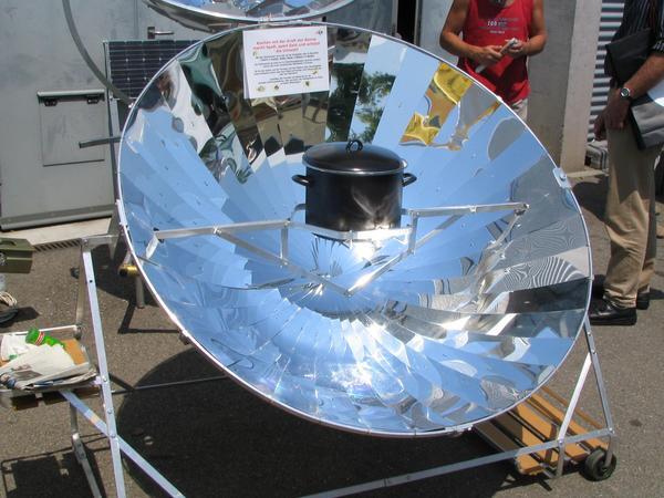 Solar Collector , Parabolic Mirror ( Cermin Parabola ) , Parabolic Trough