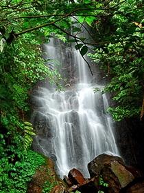 Wisata Curug / Air Terjun Terdekat dari Ibu Kota #KelilingIndonesia