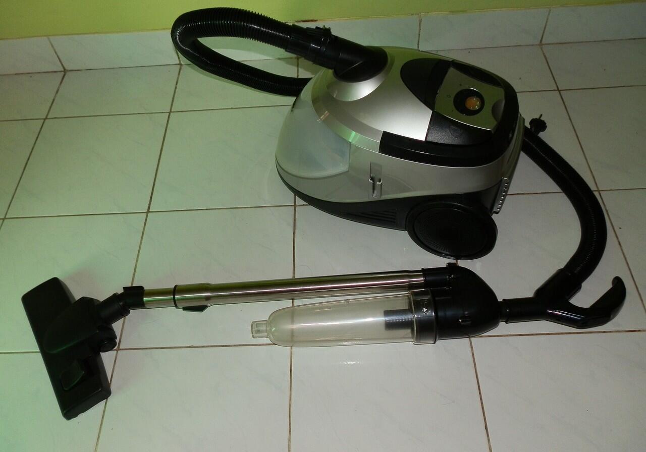 VACUUM CLEANER WET & DRY (Water Filtration w/ Air Purifier)
