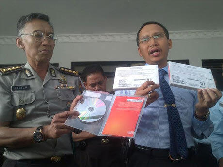 Polisi Razia Windows 7 Bajakan 'High End'