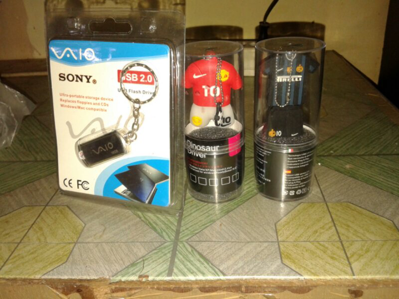 flasdisk 16gb murmer dapet hadiah
