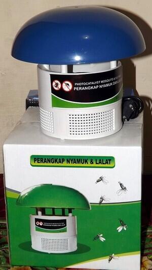 Lampu perangkap nyamuk