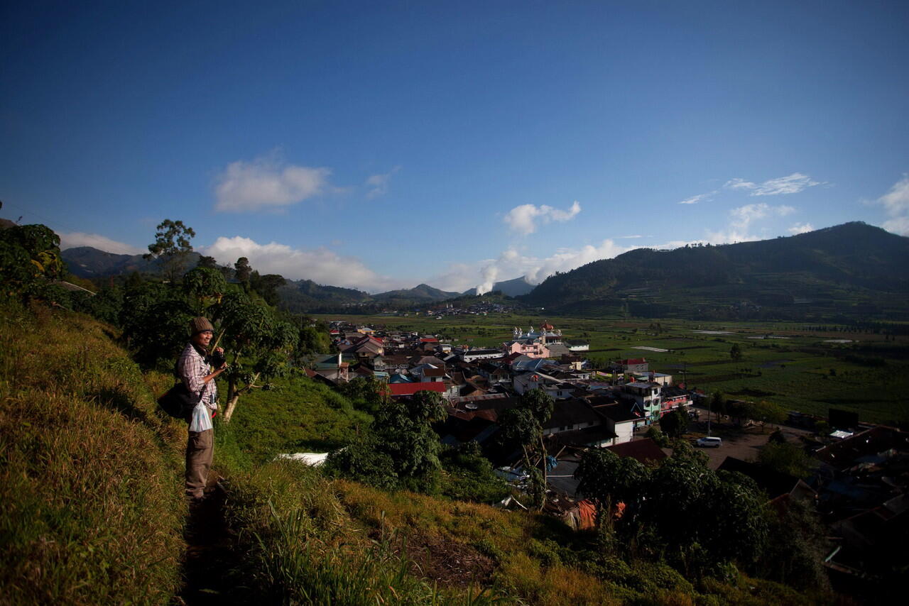 &#91;CATPER+FOTO&#93; Menikmati Sunrise Gunung Prau 2565 mdpl 