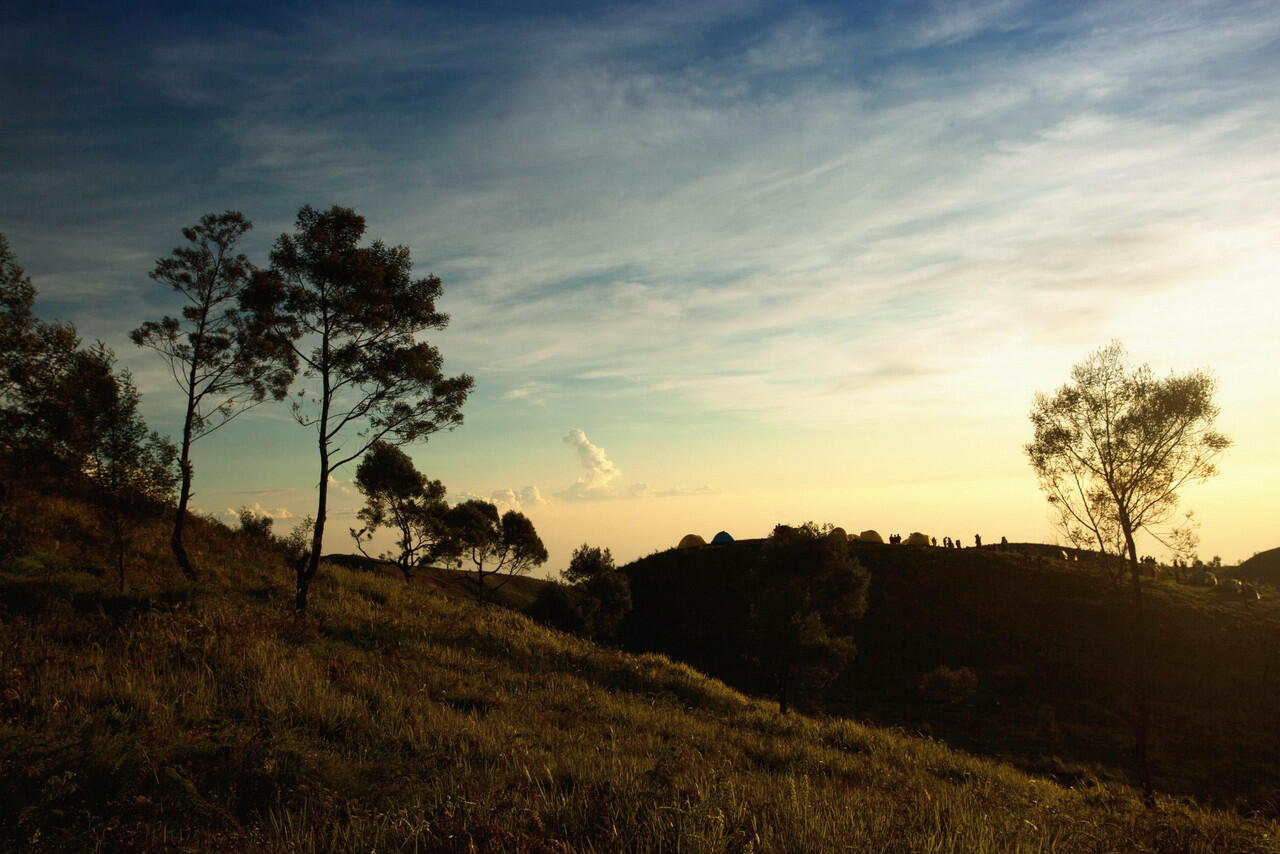 &#91;CATPER+FOTO&#93; Menikmati Sunrise Gunung Prau 2565 mdpl 