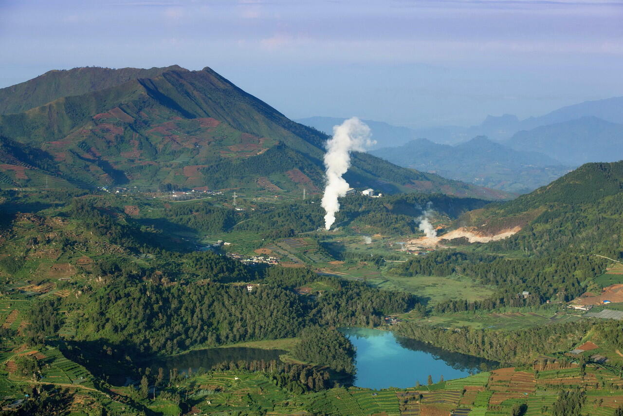 &#91;CATPER+FOTO&#93; Menikmati Sunrise Gunung Prau 2565 mdpl 