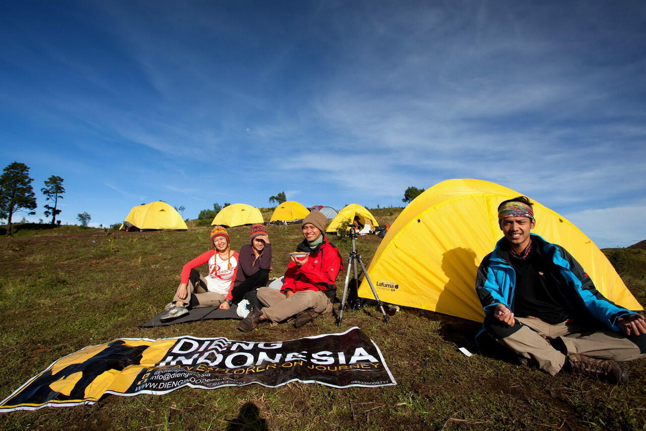 &#91;CATPER+FOTO&#93; Menikmati Sunrise Gunung Prau 2565 mdpl 