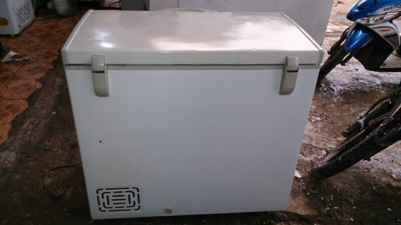 freezer 200 liter merk modena dan sharp