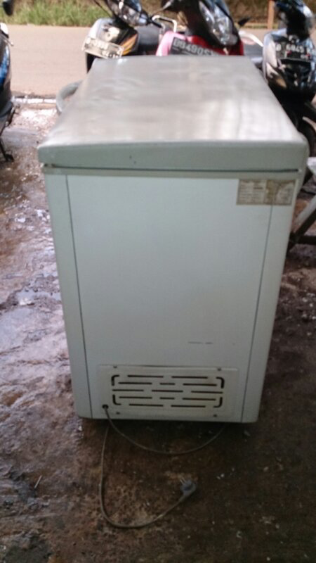 freezer 200 liter merk modena dan sharp