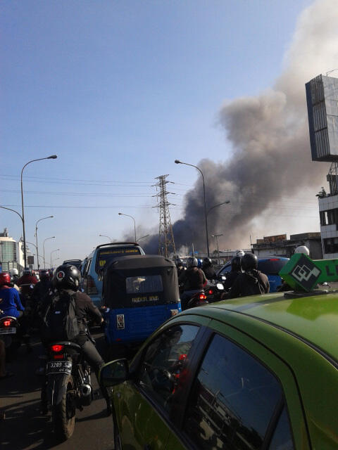 Pasar Senen terbakar pagi ini + pict update