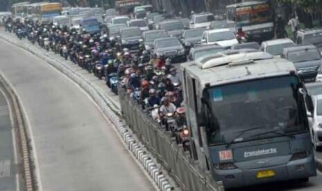 Pengendara Motor Di Jakarta Dituntut Punya Nyali Yang Besar
