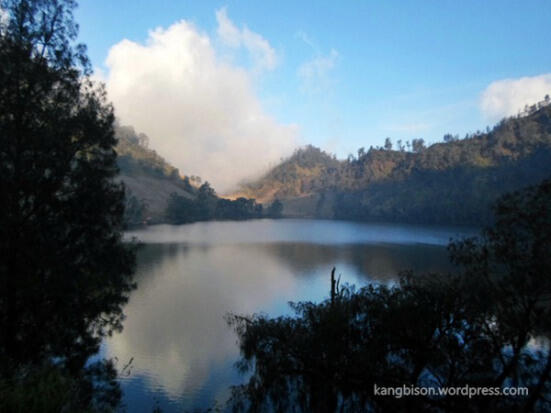 Indahnya Serba Serbi Gunung Semeru di INDONESIA