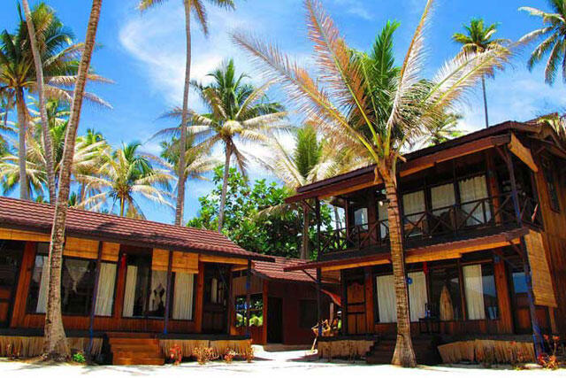 Pertumbuhan Daerah Wisata Kepulauan Derawan, Kalimantan Timur.
