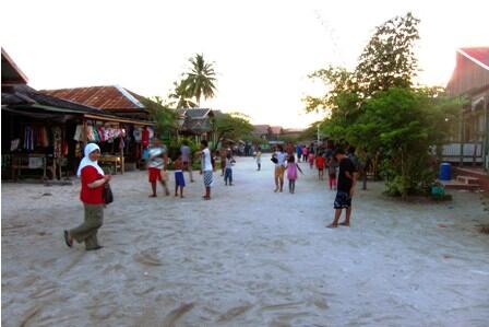 Pertumbuhan Daerah Wisata Kepulauan Derawan, Kalimantan Timur.