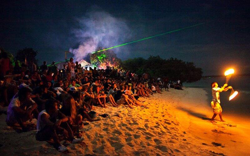 Wow, 5 Pesta Pantai Terheboh di Dunia!