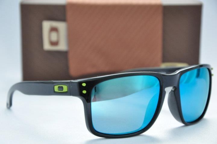 KACAMATA OAKLEY GRADE ORI TERLENGKAP & TERMURAH ( LIKE ORI 99%)