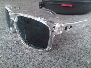 KACAMATA OAKLEY GRADE ORI TERLENGKAP & TERMURAH ( LIKE ORI 99%)