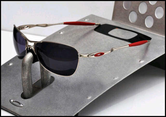 KACAMATA OAKLEY GRADE ORI TERLENGKAP & TERMURAH ( LIKE ORI 99%)