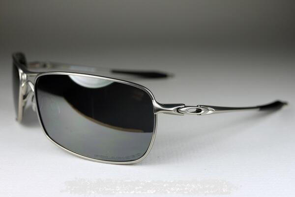 KACAMATA OAKLEY GRADE ORI TERLENGKAP & TERMURAH ( LIKE ORI 99%)