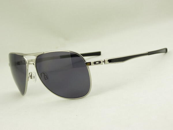 KACAMATA OAKLEY GRADE ORI TERLENGKAP & TERMURAH ( LIKE ORI 99%)