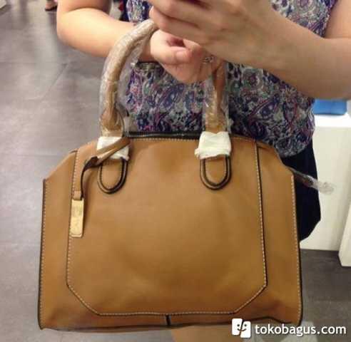 Terjual Tas  Branded  Vnc Vincci  Malaysia Ori Warna Brown 