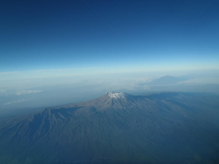 Pemandangan Gunung Terindah Dari Atas Pesawat #FULLPICT