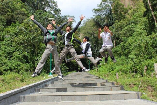 Wisata Ngarai Sianok Selain Jam Gadang Di Bukittinggi