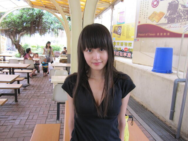 Ying cracker "Hacker Wanita Bening Banget" (Faforit Ane)