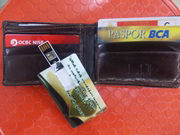 buat merchandise flashdisk design sendiri, yahh di cv lamda