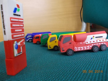 merch flashdisk unik yg sering di buru EO&Vendor2 gendut