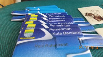 flashdisk flashdisk flashdisk kartu kartu kartu custome custome murah mewah