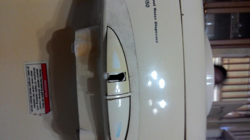 Dispenser Sanken HWD-850