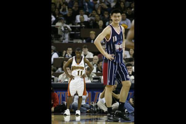 Inilah 5 Pemain Basket Terpendek Sepanjang Sejarah NBA