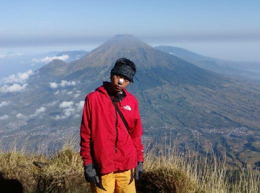 Estafet Hiking Sumbing Sindoro (11-13 Oktober 2013)