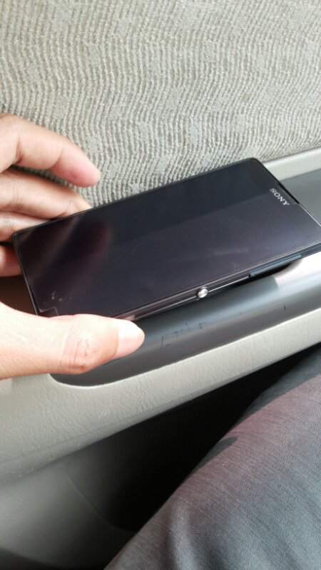 xperia zL muluss baru 4bln grs panjang