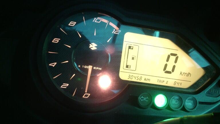 PULSAR 220F kondisi baik, murah aja