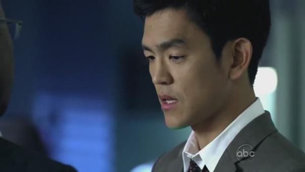 Ciri Cowok Playboy Dari Wajahnya