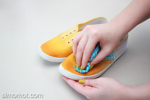 Cara Praktis Membuat Sepatu Ombre