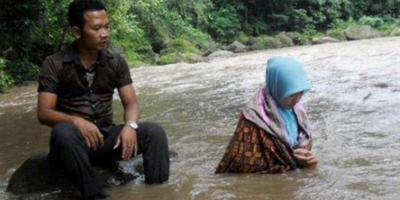[Hilangnya Akal Sehat] Meski Sudah Gelar Ritual di Sungai, Caleg Ini Gagal Lolos