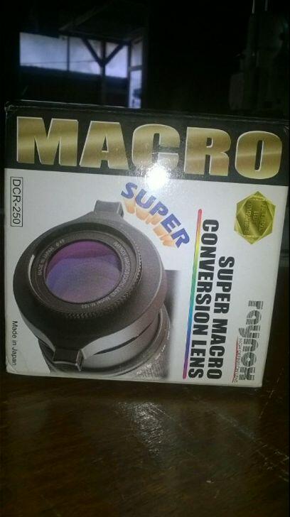 Raynox DCR-250 Macro Lens