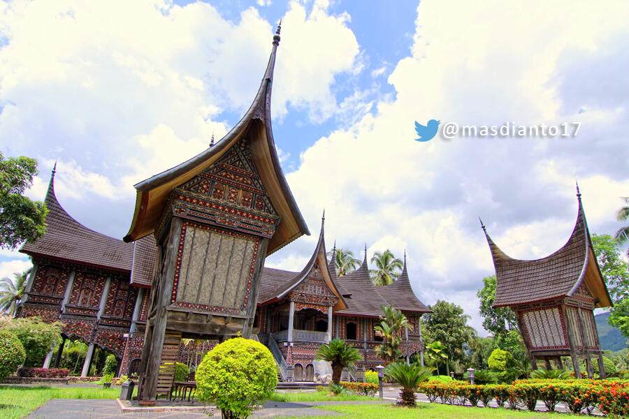 Sate Mak Syukur & Rumah Goadang (Jalan-Jalan)