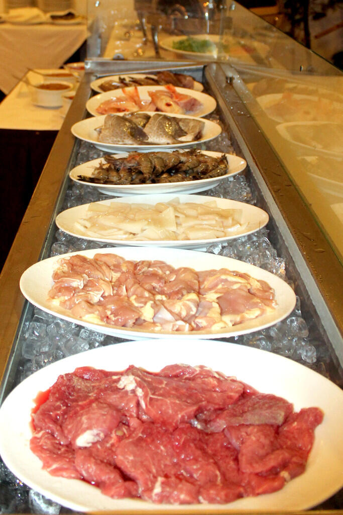 Santap Spesial Menu Barbeque di Kumalawangi Resto
