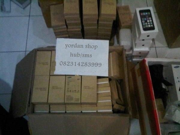 Blackberry Q10 Garansi Resmi TAM 17 bulan ( Segel,Lengkap&Mulus ) Bandung