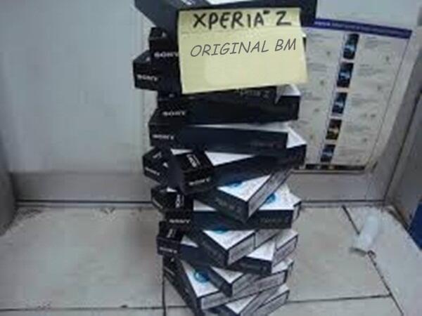 Blackberry Q10 Garansi Resmi TAM 17 bulan ( Segel,Lengkap&Mulus ) Bandung