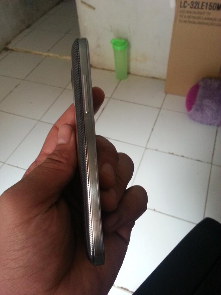 s4 mini baru sebulan