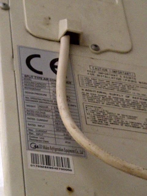 Di jual 2 Unit AC Midea 1,5 PK