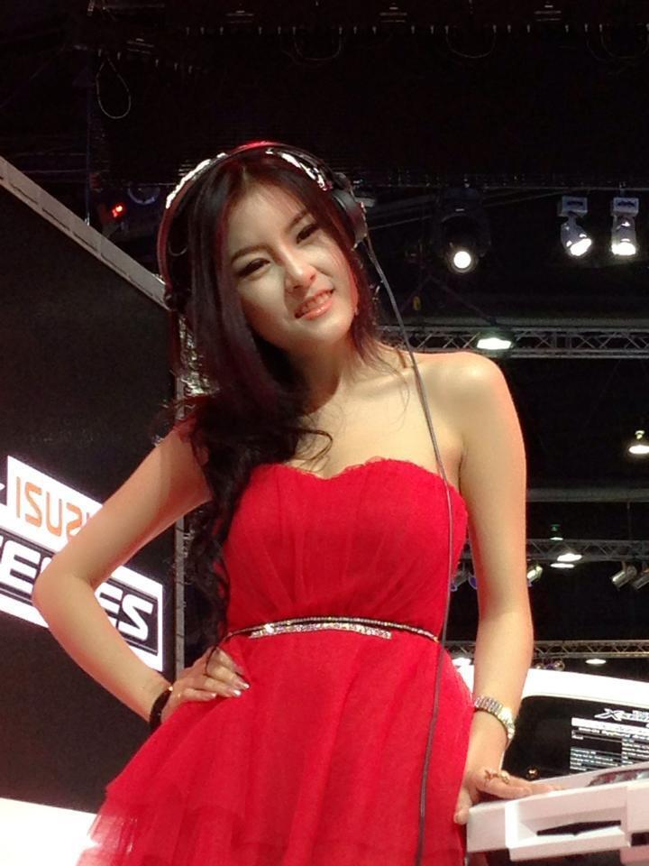 Dj Faahsai Thitirat asal bangkok..Cantik banget