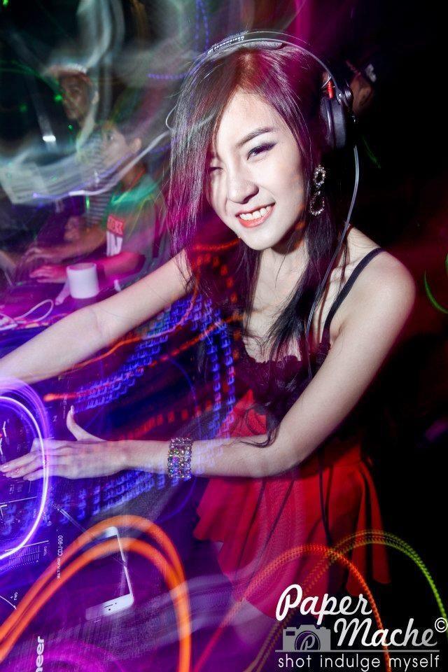 Dj Faahsai Thitirat asal bangkok..Cantik banget