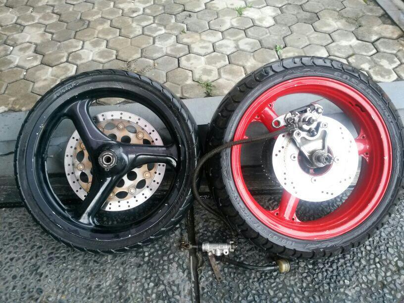 Terjual Velg Moge zx6r  dan Aprilia 125 KASKUS