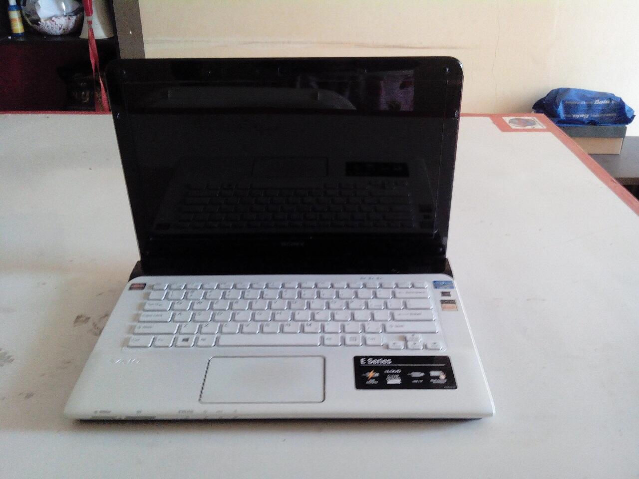 SONY VAIO i5 SVE141P13W